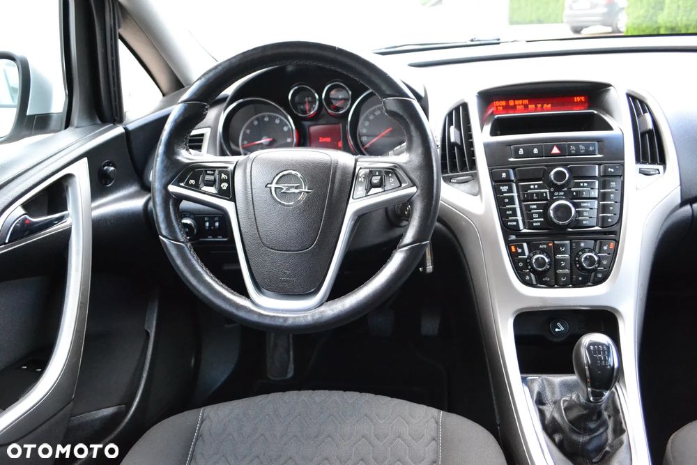 Opel Astra 1.4 T Cosmo EU6 - 20