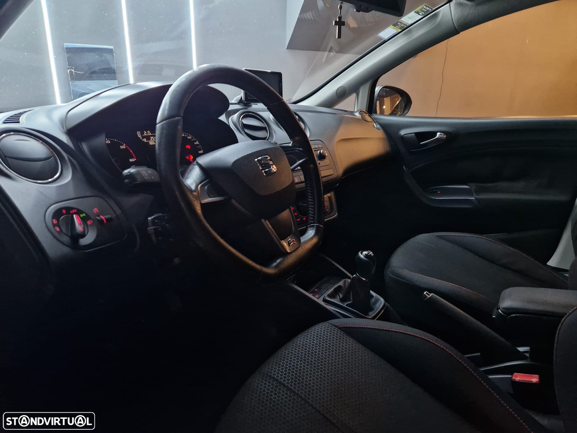 SEAT Ibiza 1.6 TDi FR - 15