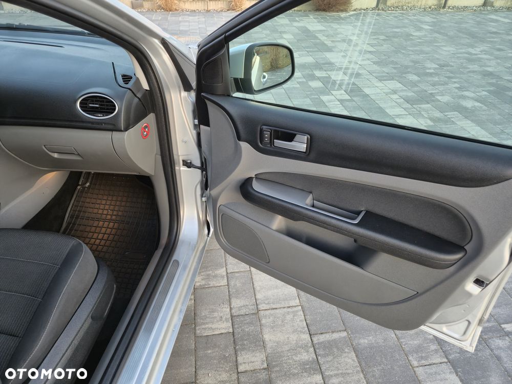Ford Focus 1.6 16V Silver Magic - 14