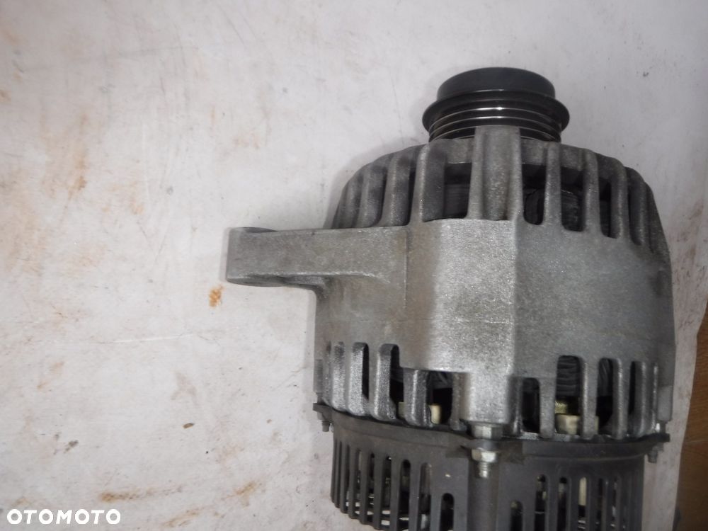 toyota auris 1,6 vvti alternator oryg - 8
