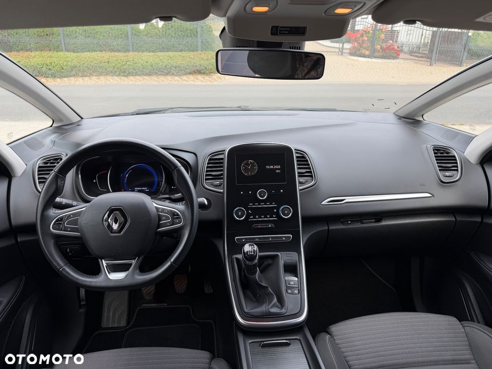 Renault Grand Scenic - 31