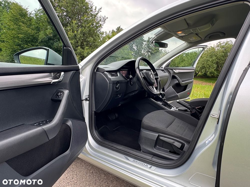 Skoda Octavia 2.0 TDI DSG Soleil - 22
