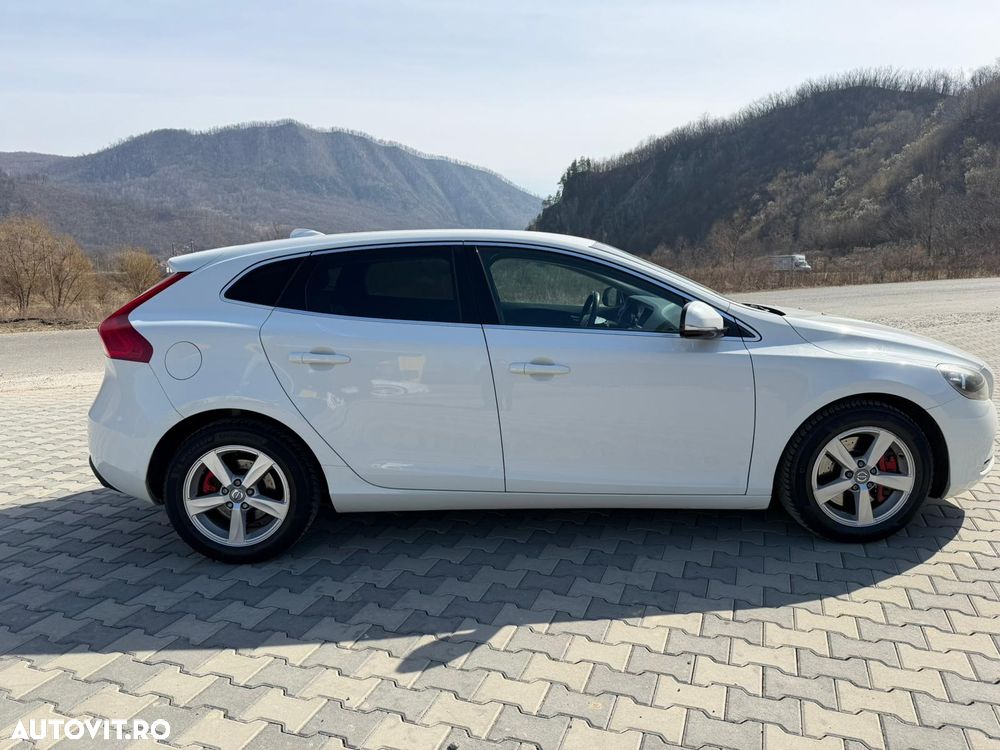 Volvo V40 D4 VEA Momentum - 7