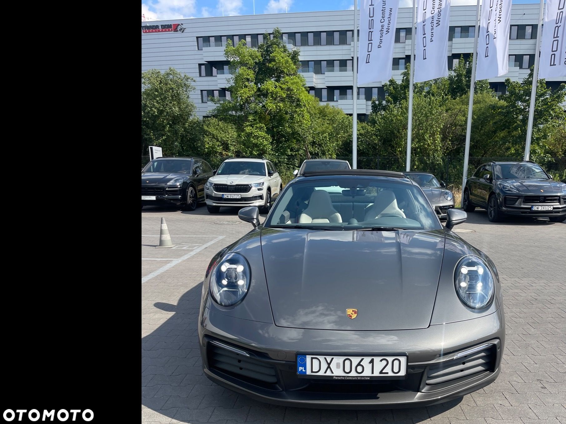 Porsche 911 Carrera 4S - 1