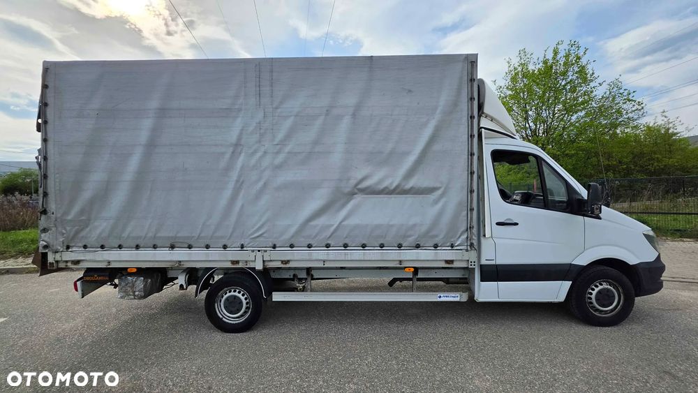 Mercedes-Benz SPRINTER - 13