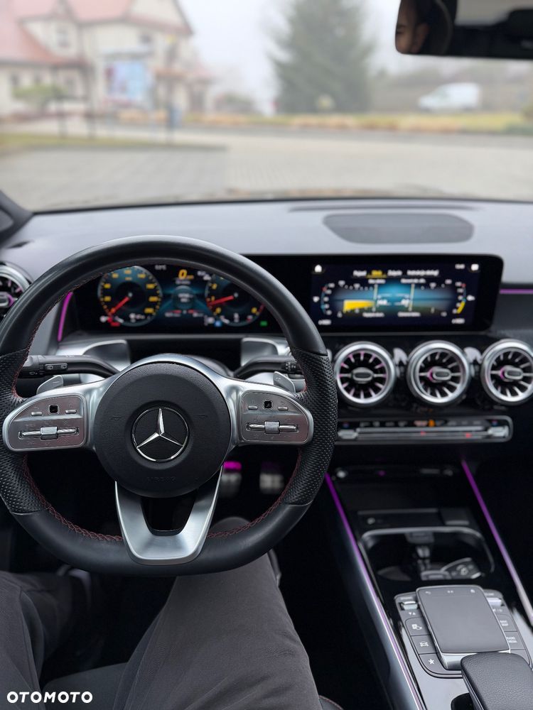 Mercedes-Benz GLB 250 AMG Line 8G-DCT - 8