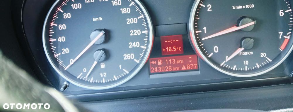 BMW Seria 3 320i - 6