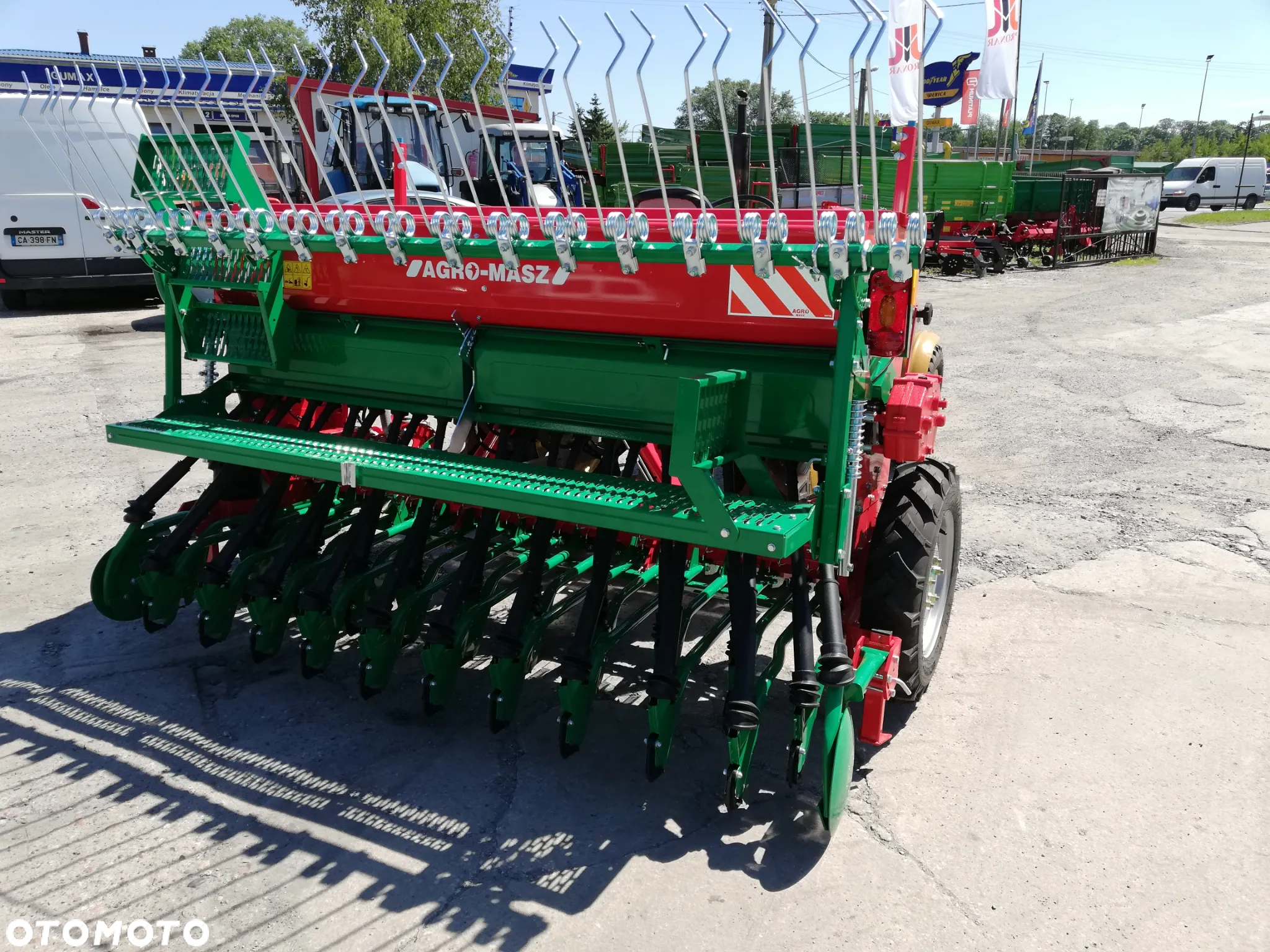 Meprozet Siewnik talerzowy, stopkowy-redlicowy, SR25/SRT25, SR27/SRT27, SR30/SRT30, S107, S107T, poplonów S119, nabudowany SNT30 agregat uprawowo siewny Euro-Masz, Akpil, Agro-Masz - 28