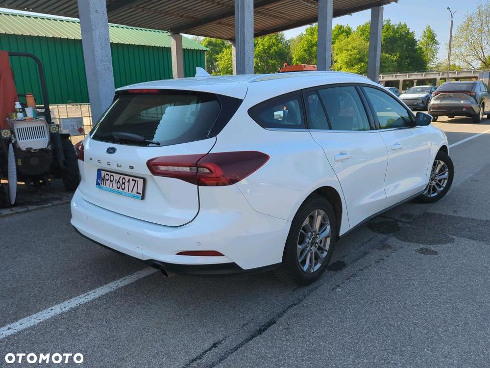 Ford Focus 1.0 EcoBoost Titanium - 11