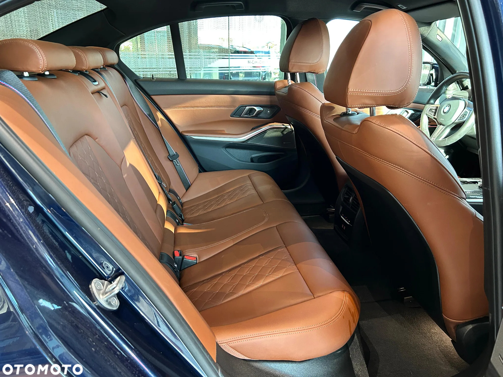 BMW Seria 3 330i xDrive M Sport sport - 33