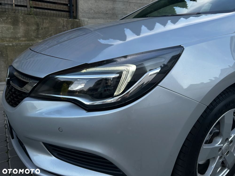 Opel Astra 1.4 Turbo Edition - 10