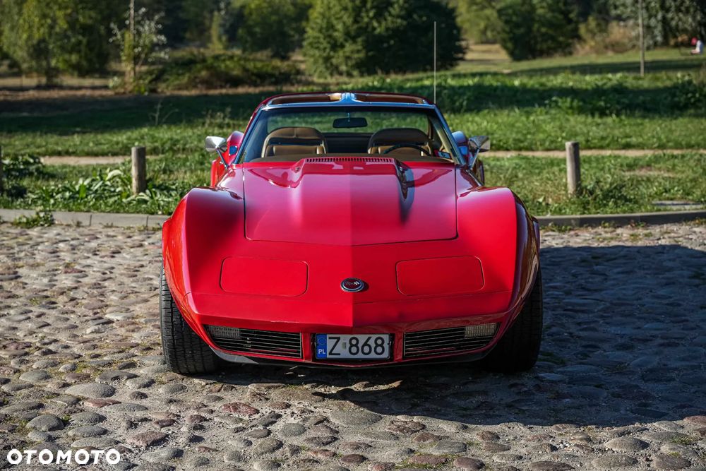 Chevrolet Corvette - 9