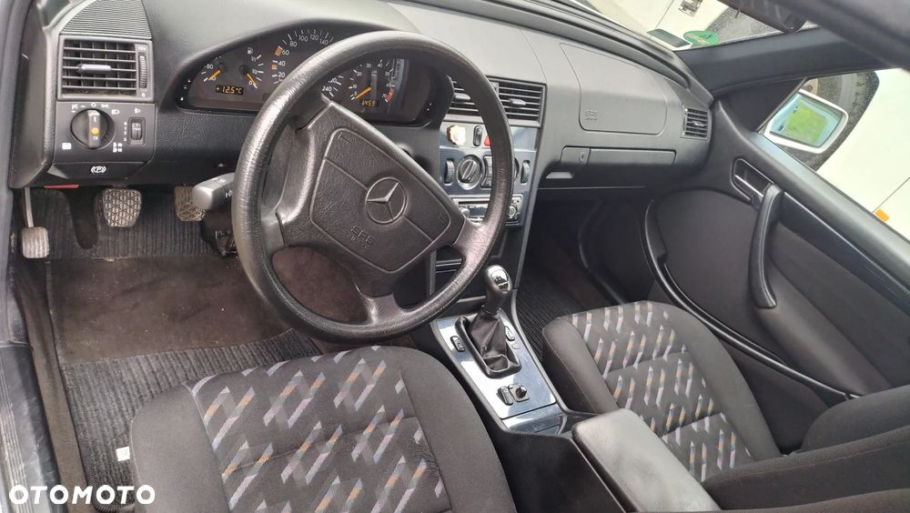 Mercedes-Benz Klasa C 180 Esprit - 5