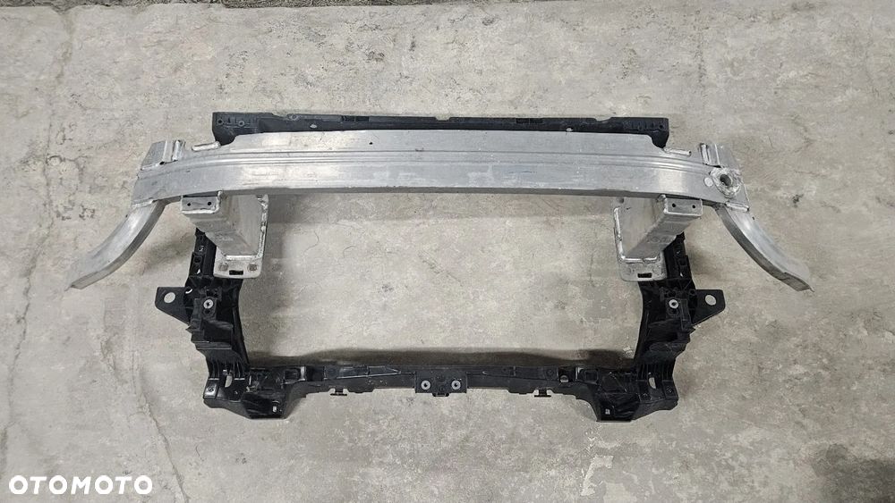 IDEALNY Pas przedni i belka Audi SQ7 i SQ8 4M0805594E 4M0807109E - 4