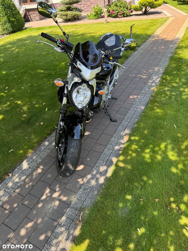Suzuki Gladius - 3