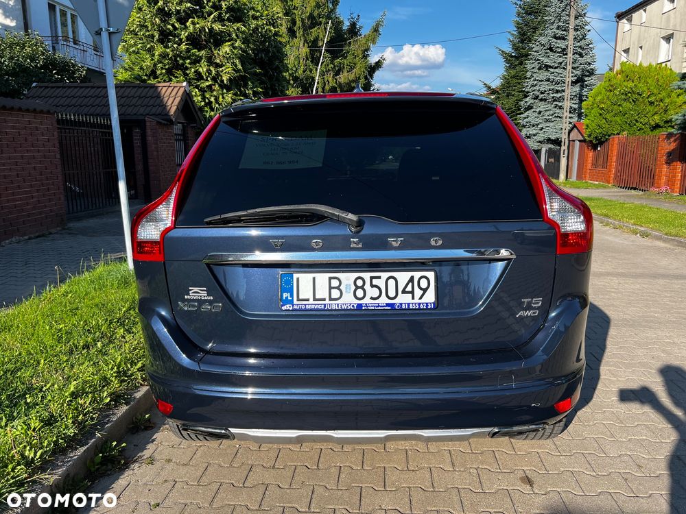 Volvo XC 60 T5 AWD Base - 6