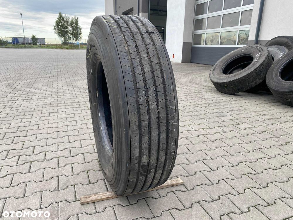 315/80R22.5 Opona FIRESTONE FS400  13-14mm Przód FS 400 - 1