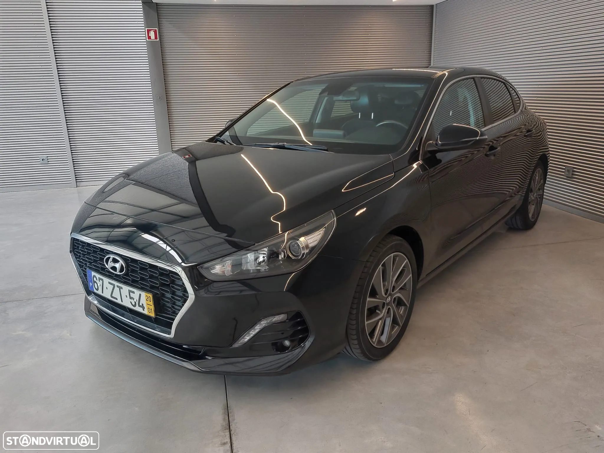 Hyundai i30 Fastback 1.0 T-GDI Style+Sens.Frt.+CI - 4