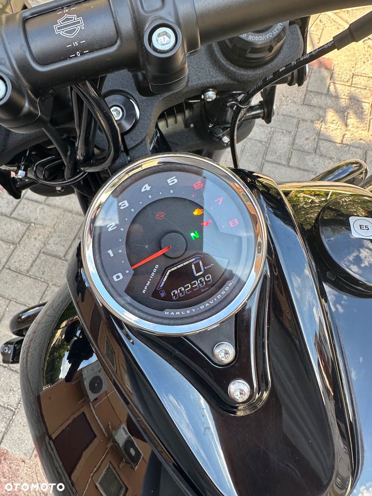 Harley-Davidson Softail Fat Bob - 8