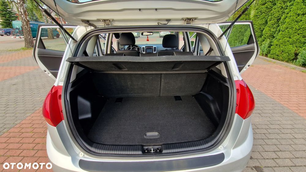 Kia Venga 1.6 CRDi 128 Business Line - 18