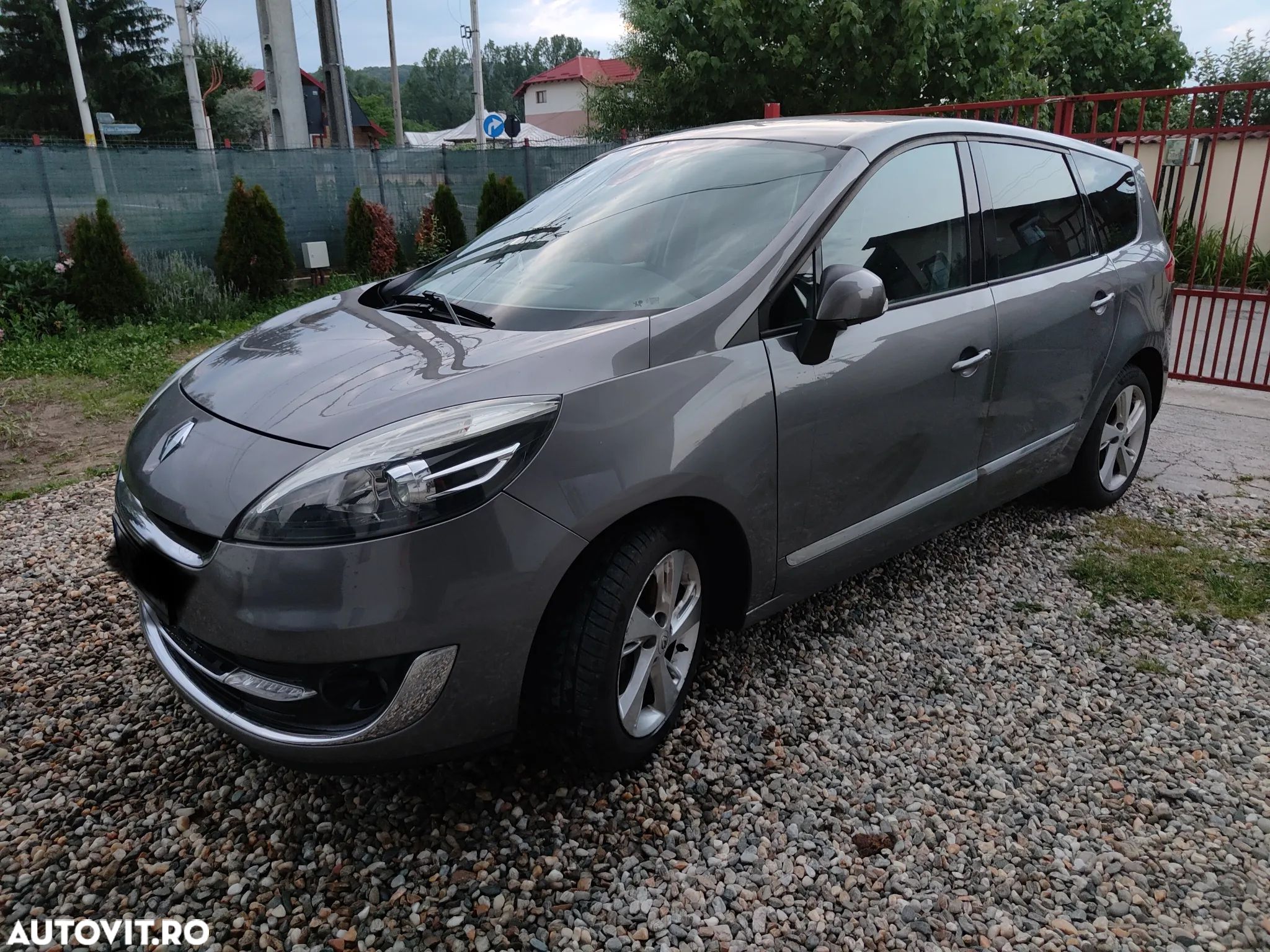 Renault Scenic - 1