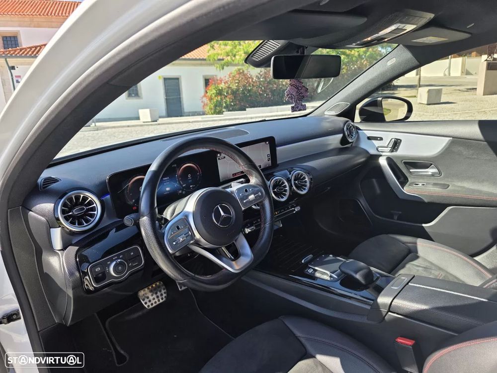 Mercedes-Benz A 250 e 8G-DCT AMG Line - 15