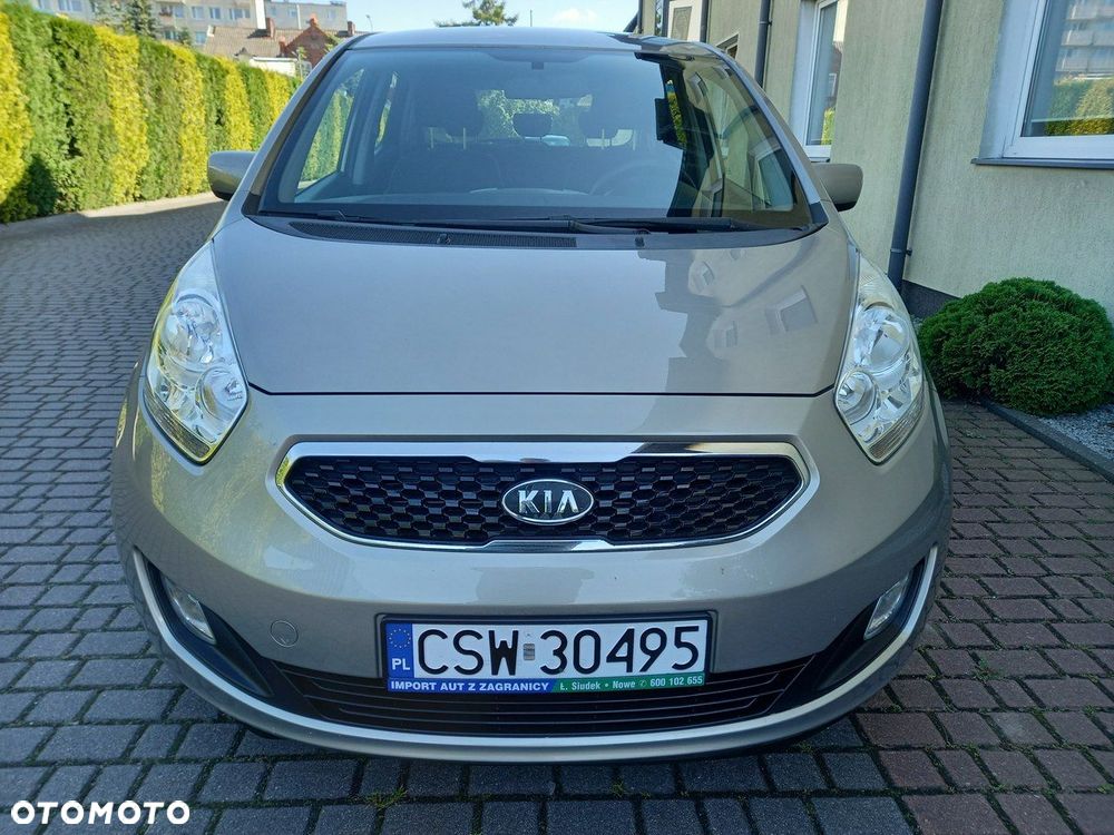 Kia Venga - 12