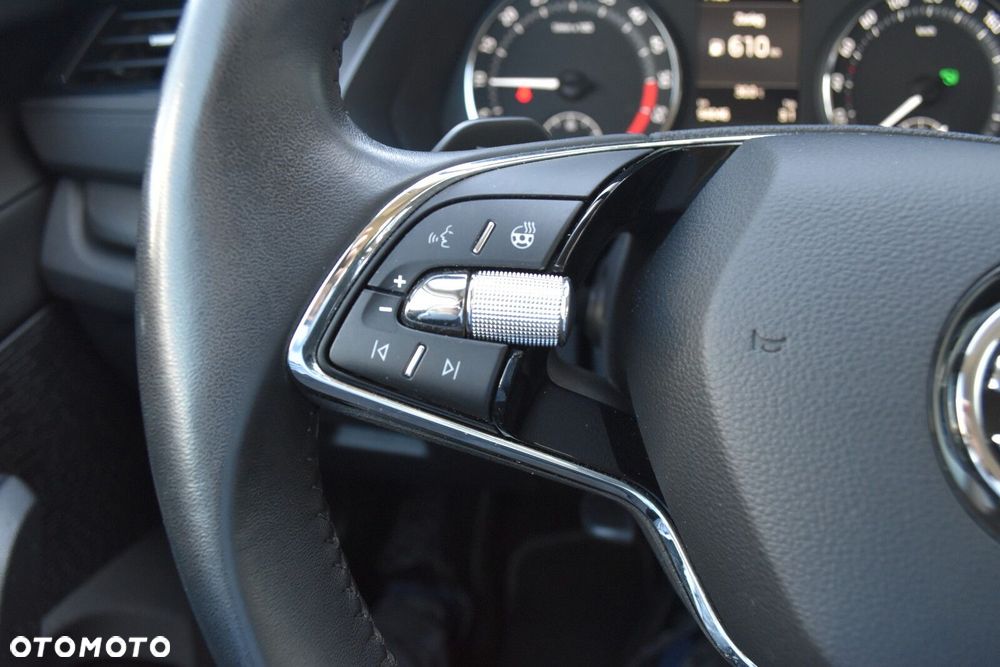 Skoda Octavia 2.0 TDI 4x4 Ambition DSG - 14