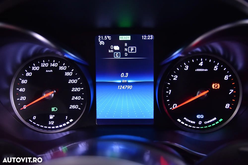 Mercedes-Benz GLC 300 e 4Matic 9G-TRONIC AMG Line - 10