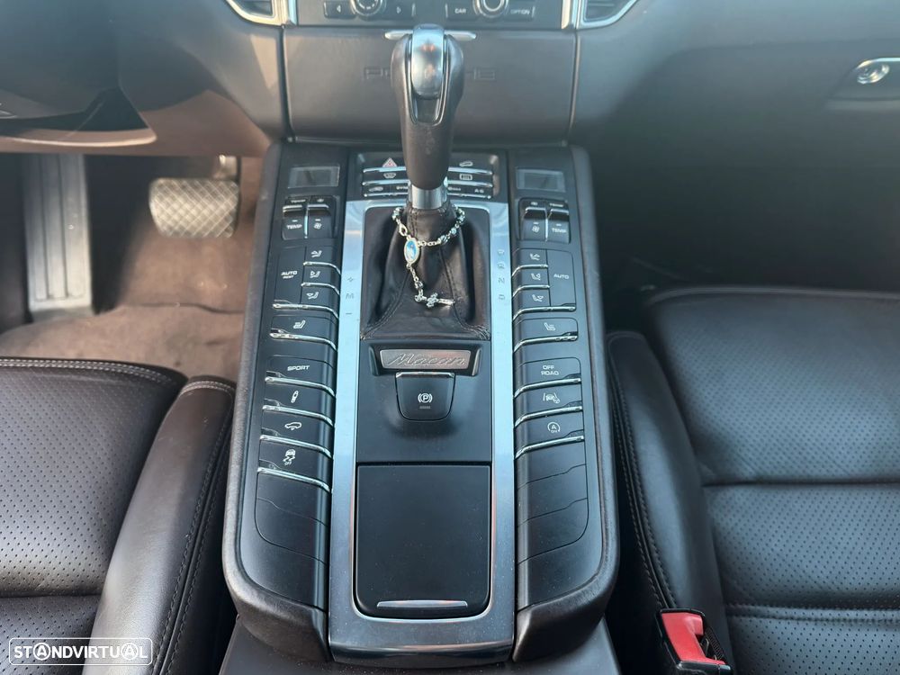 Porsche Macan S - 10