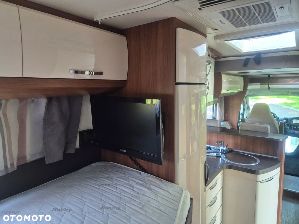Hobby OPTIMA DE LUXE T75HGE - 17