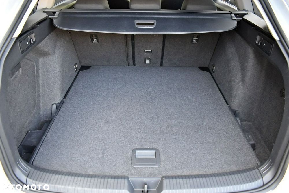 Volkswagen Golf Variant 2.0 TDI Life - 26