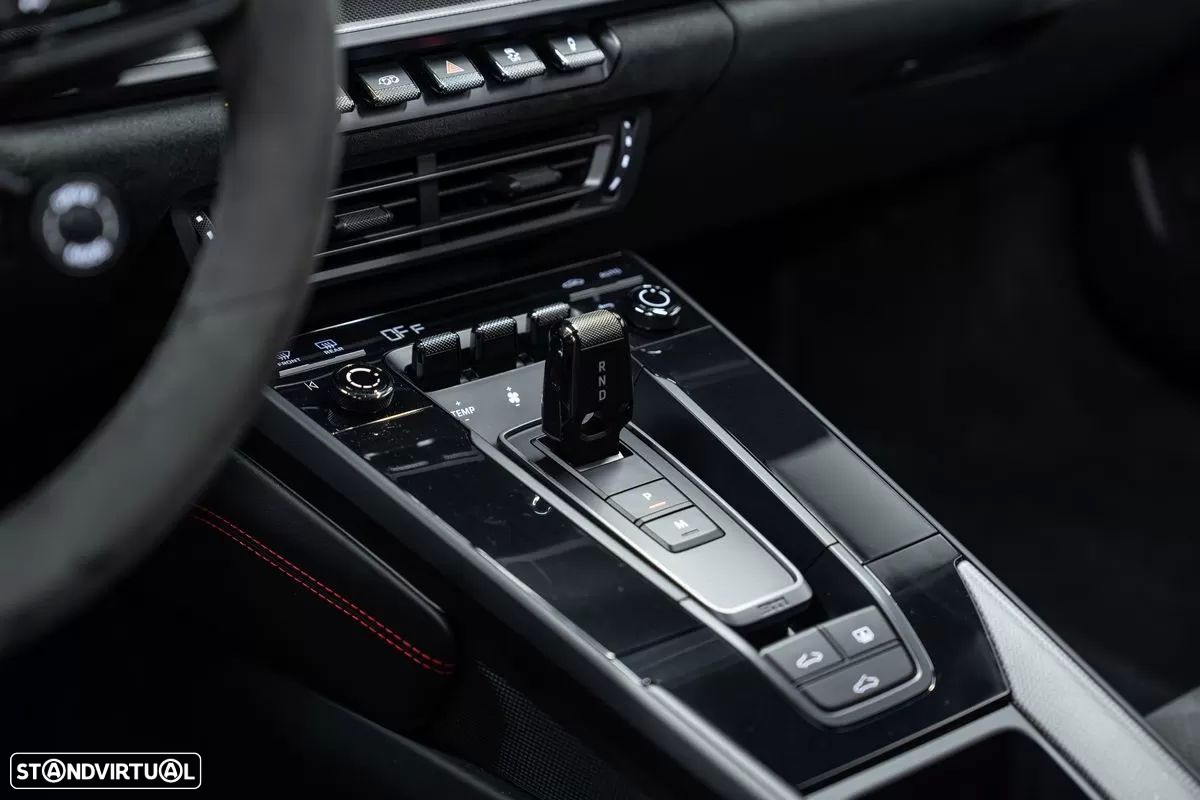 Porsche 911 (992) Carrera 4 GTS PDK - 20