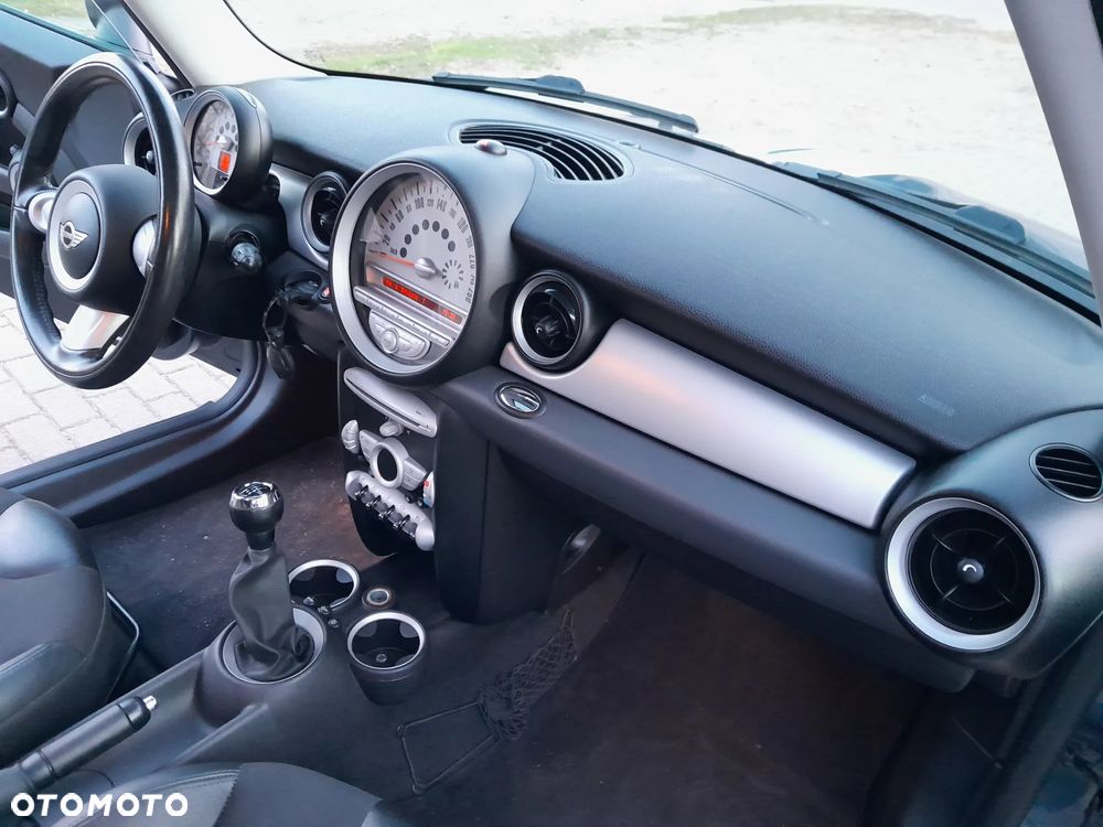 MINI Cooper 50 Camden - 19