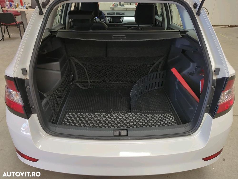 Skoda Fabia - 11