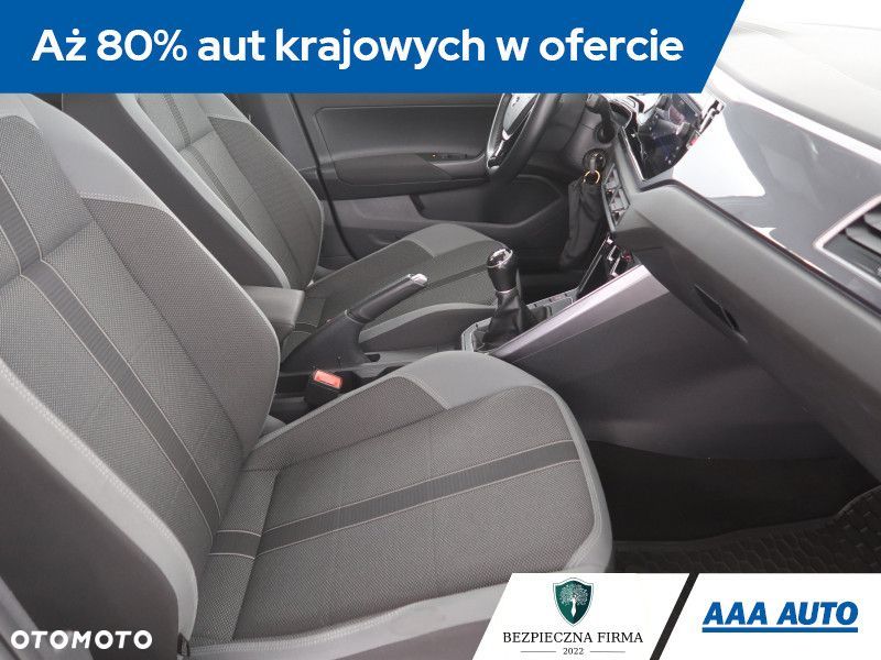 Volkswagen Polo - 11