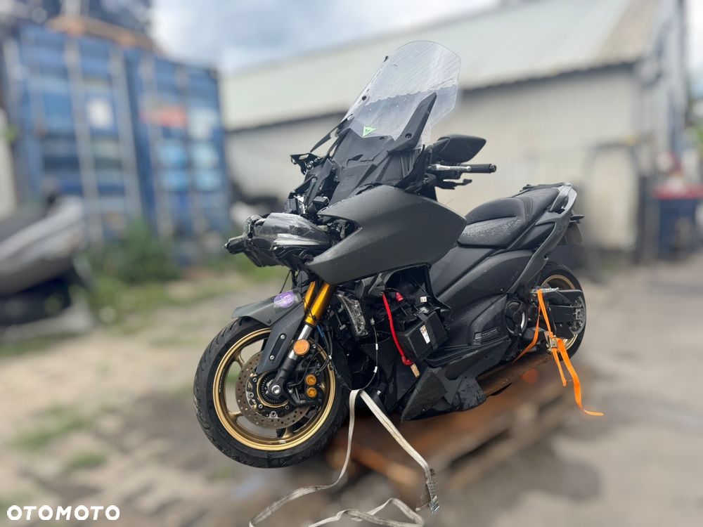 Yamaha Tmax - 6