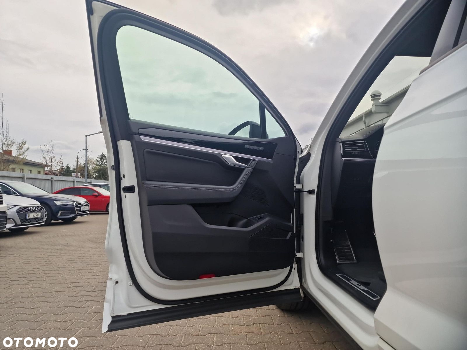 Volkswagen Touareg 3.0 V6 TDI SCR 4Mot R-Line - 10