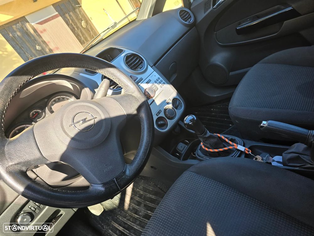 Opel Corsa 1.3 CDTI Enjoy - 3