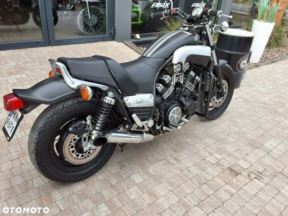 Yamaha V-MAX - 17