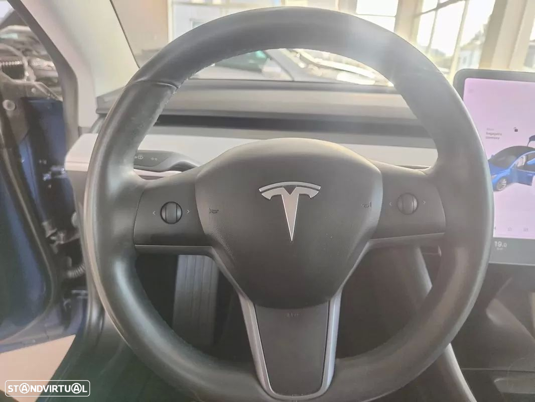 Tesla Model 3 - 26