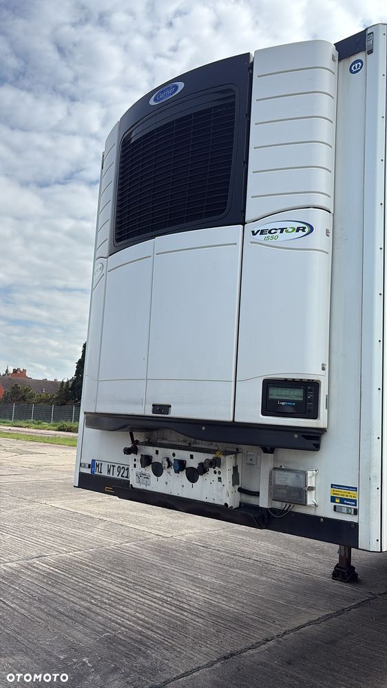Schmitz Cargobull SKO 24 - 17