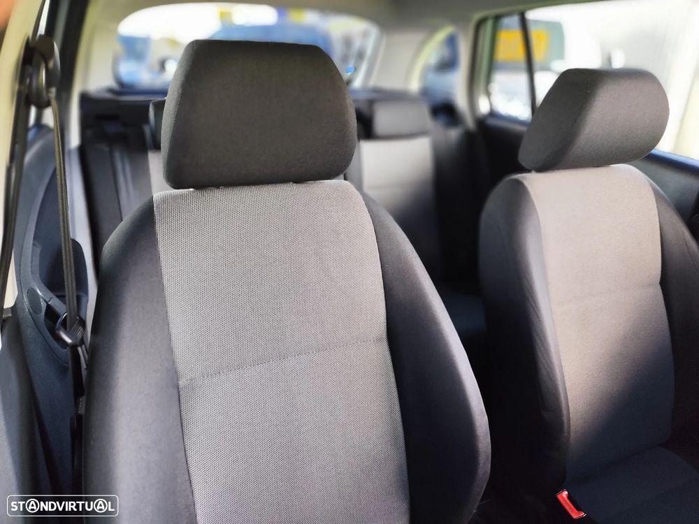 Skoda Fabia Break 1.2 TDi Active Plus - 34