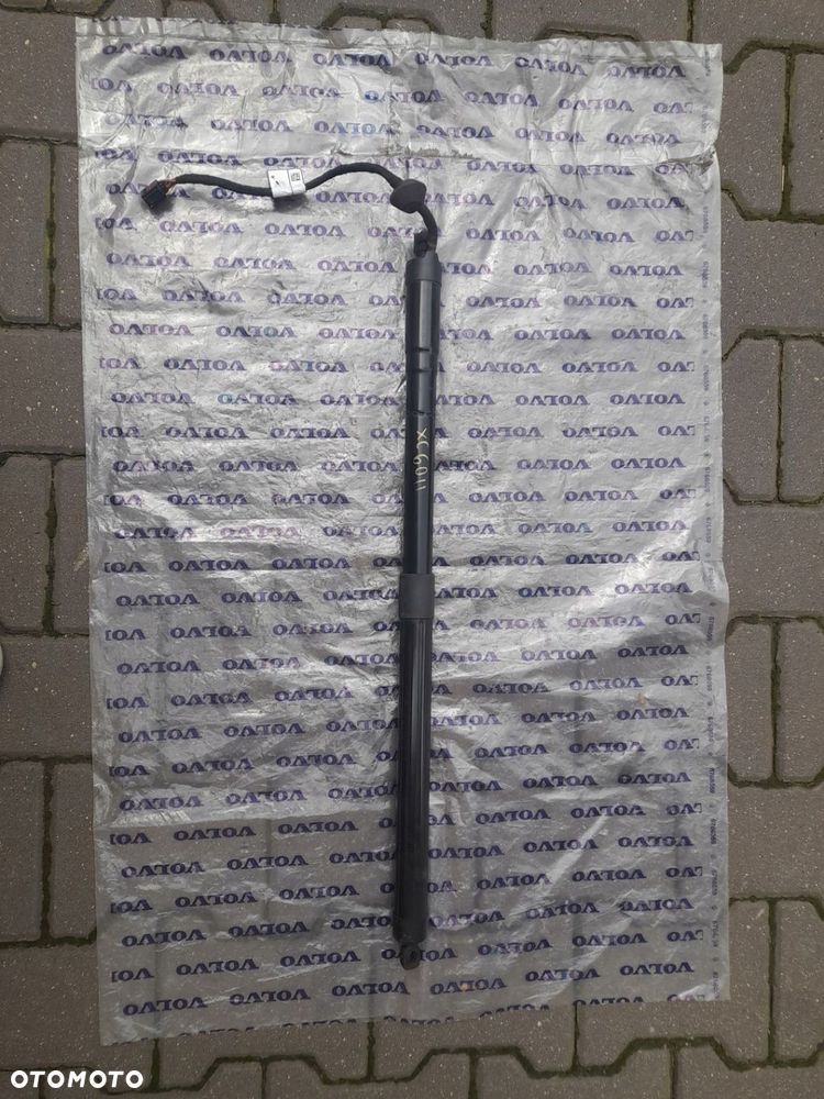 SIŁOWNIK KLAPY 32136006 VOLVO XC60 II 2020R - 1