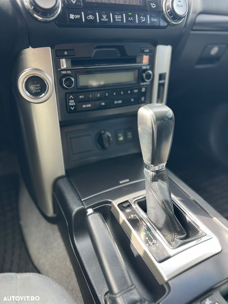 Toyota Land Cruiser 3.0l Turbo D-4D Aut. Luxury - 10