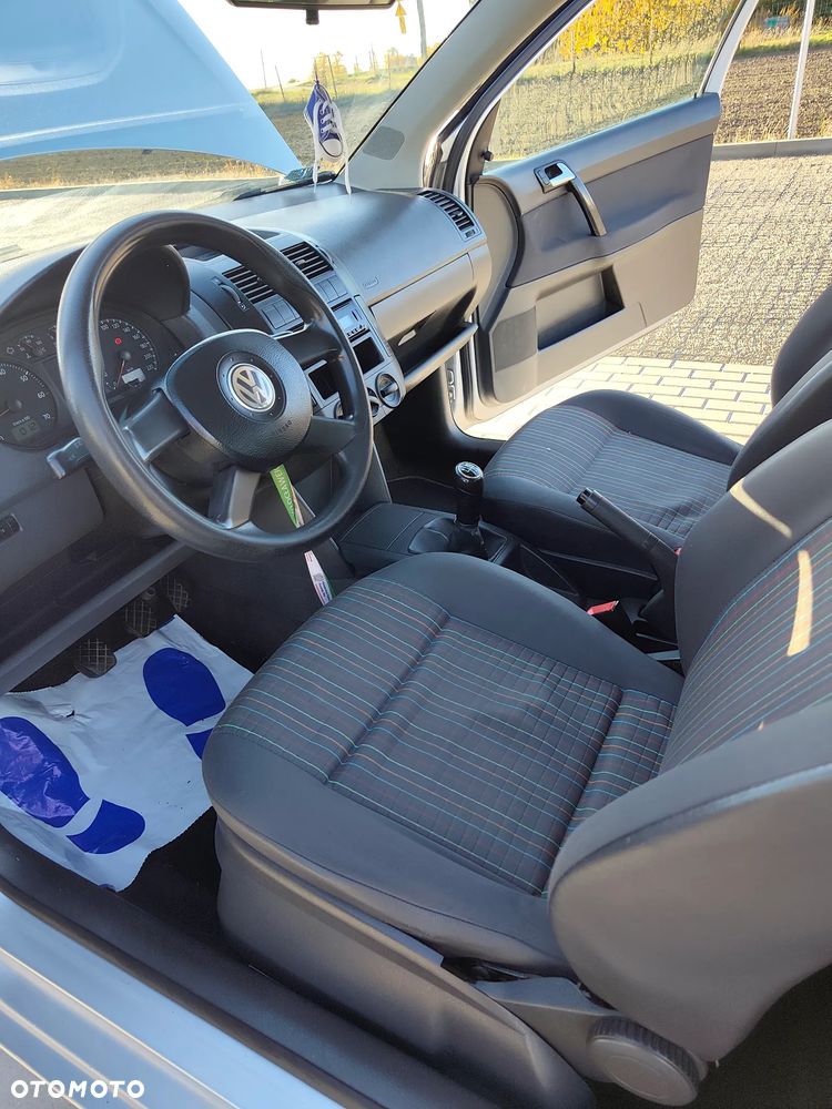 Volkswagen Polo - 24