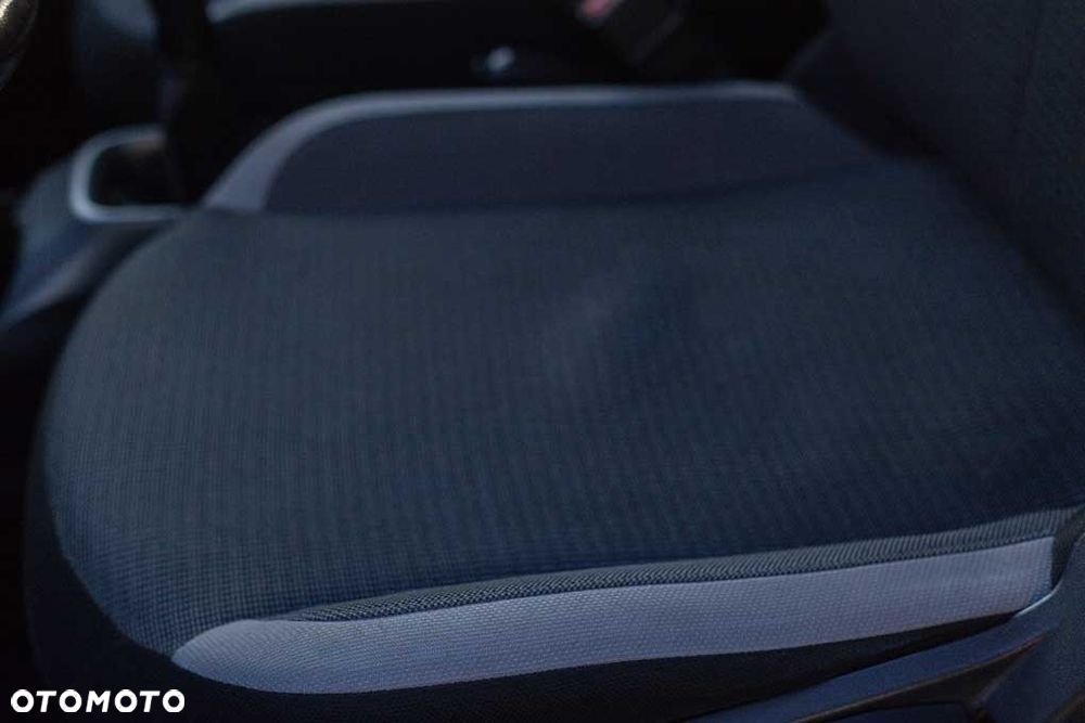 Toyota Aygo x-play connect - 22