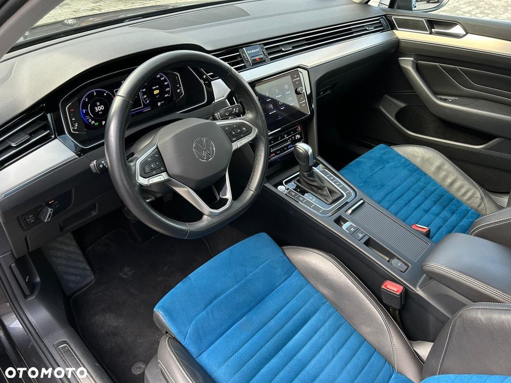 Volkswagen Passat 2.0 TDI Elegance DSG - 8