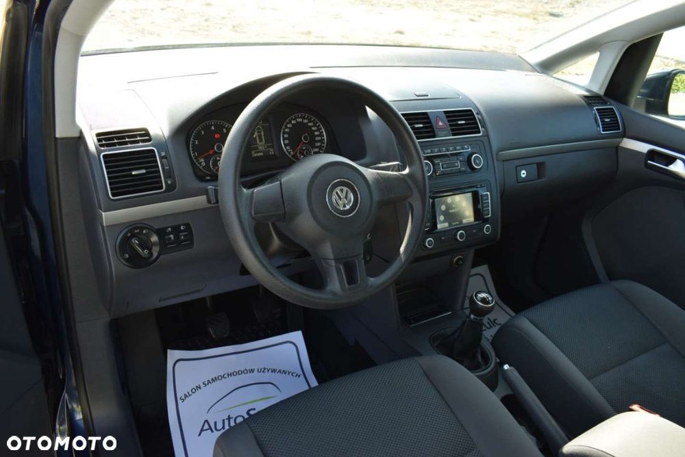 Volkswagen Touran - 16