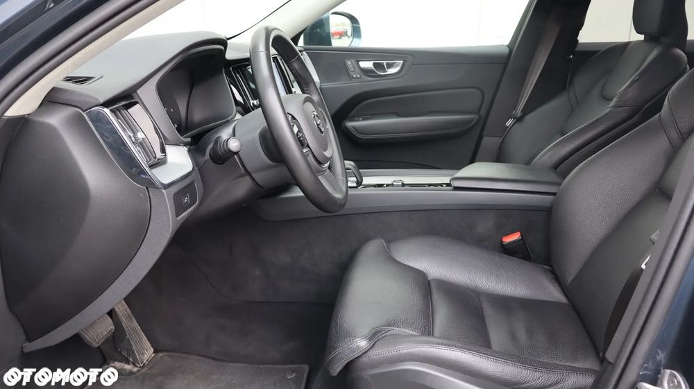 Volvo XC 60 B4 D AWD Plus Bright - 12